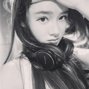 不知火舞裸露双奶头让人❌小说
